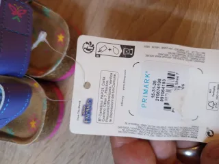 Sandalias Niña Moradas Disney Encanto Talla 24