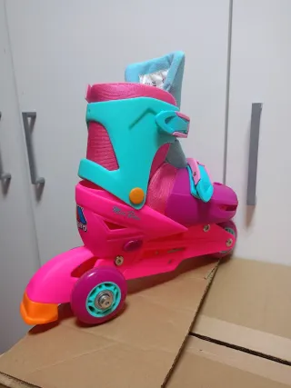 Patines infantiles ajustables rosa y turquesa