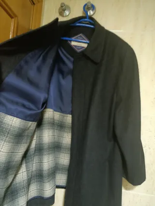 Chaqueta Negra con Forro Tartán