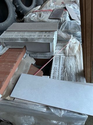 Rajola gris 60x25 cm (49m2)