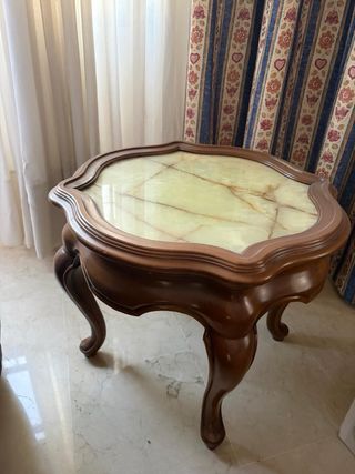 Mesas de centro madera y mármol ónix.