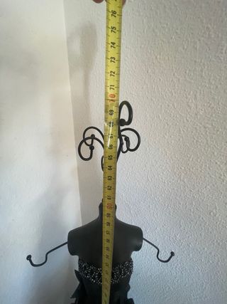Muñeca joyero para collares