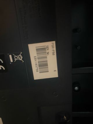 Piano Eléctrico marca Yamaha PSR-F58