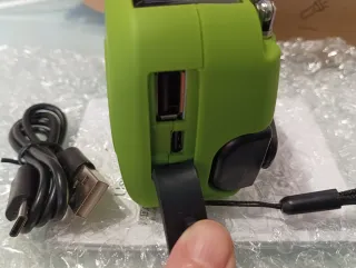 Radio Solar Linterna Emergencia Montaña