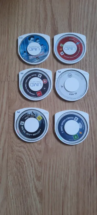 Juegos PSP UMD (Grand Theft Auto, FIFA 10, Cars 2)