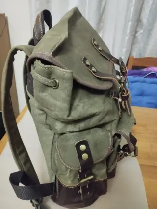 Mochila de Lona y Cuero