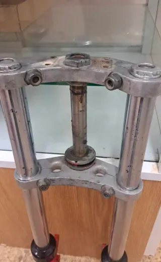 Horquilla Montesa Cota