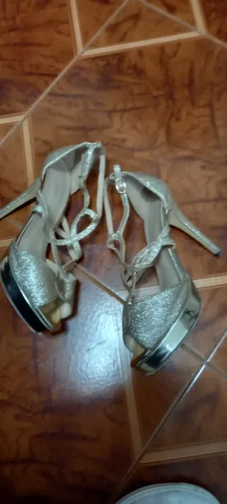 Conjunto Bolso y Zapatos Menbur Talla 38