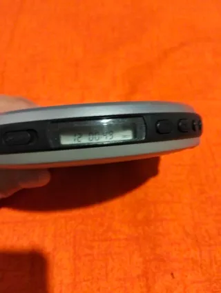 Lettore CD Walkman Sony D-EJ011 + Auricolari