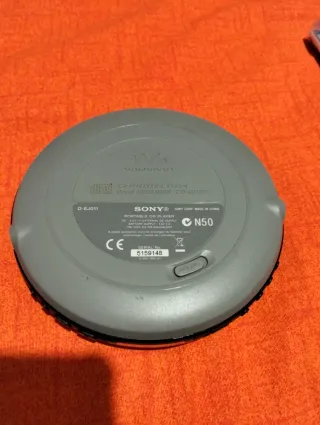 Lettore CD Walkman Sony D-EJ011 + Auricolari