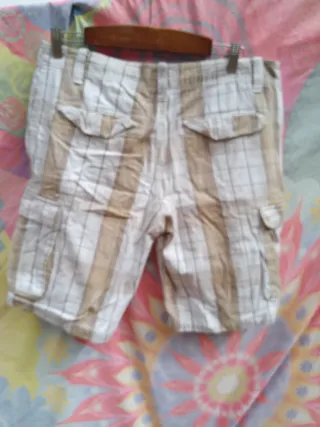 PANTALONES CORTOS:C&A T44/SPRINGFIELD T42:1X1,5€