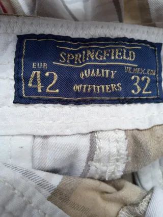 PANTALONES CORTOS:C&A T44/SPRINGFIELD T42:1X1,5€