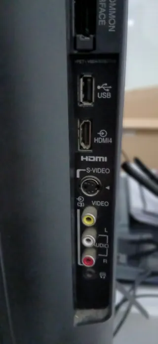 Televisión Toshiba 42 Negra