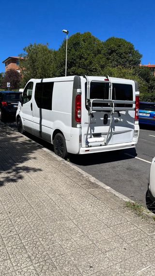 Furgoneta camper. Nissan Primastar