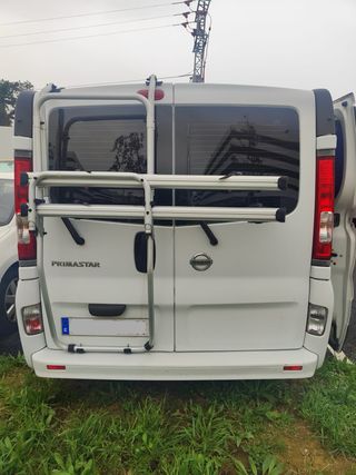 Furgoneta camper. Nissan Primastar