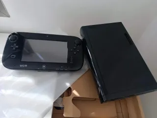 Nintendo Wii U Premium Pack Mario & Luigi