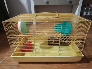 Jaula para hámster con accesorios