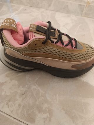 Zapatillas Lacoste Mujer, Rosa y beige.