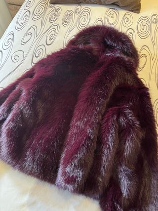 Cazadora pelo Stradivarius vino talla S