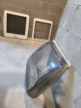 Claraboya Dometic Autocaravana o Caravana