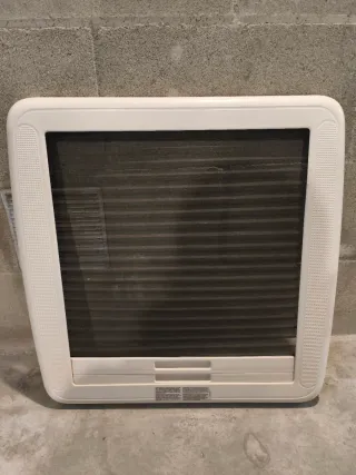 Claraboya Dometic Autocaravana o Caravana