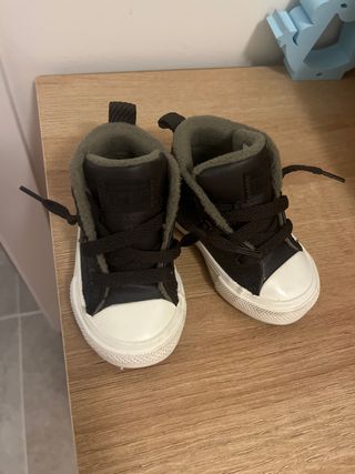 Zapatillas Converse Bebé talla 19