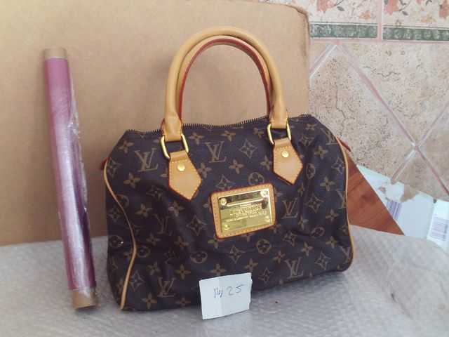 Borsa Louis Vuitton modello Speed, larghezza 28 cm