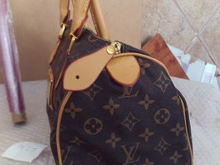 bolso louis vuitton  modelo speed , ancho 28 cm ,