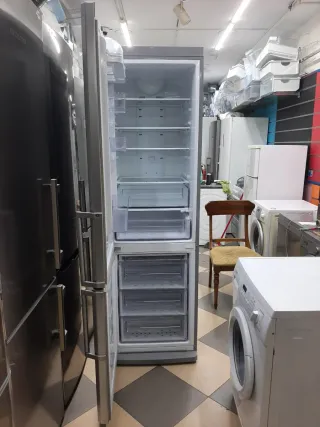 Nevera Samsung plateada