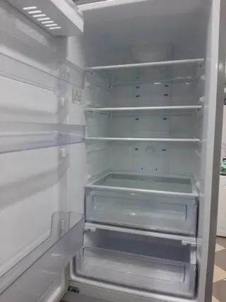 Nevera Samsung plateada