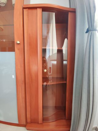 Vitrinas de madera y cristal