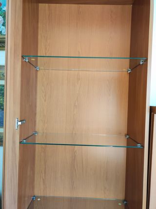 Vitrinas de madera y cristal