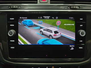 2022 Volkswagen Tiguan R-Line 2.0TDI 150CV DSG7