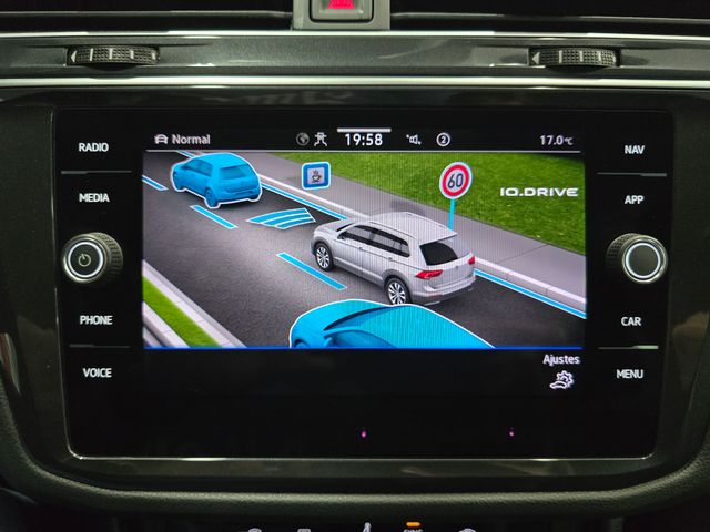 2022 Volkswagen Tiguan R-Line 2.0TDI 150CV DSG7