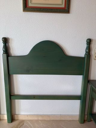 Cabezal de cama de madera verde