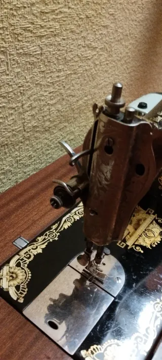 Máquina de coser Singer antigua