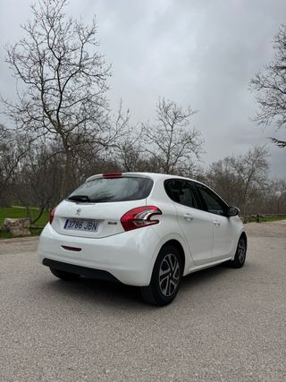 Peugeot 208 2014 1.4 hdi