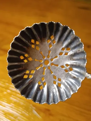 Colador plata pequeño antiguo