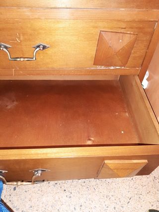 Cómoda de Madera Vintage.