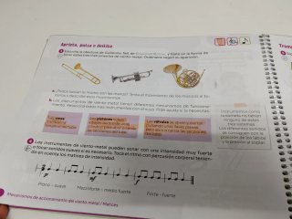 Música y Danza. 3 Primaria. Revuela