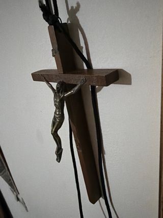 Crocifisso religioso in legno