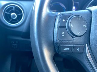 Toyota Auris Feel Híbrido. Total garantía!