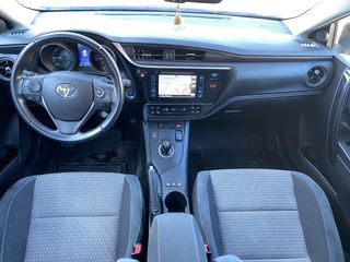 Toyota Auris Feel Híbrido. Total garantía!