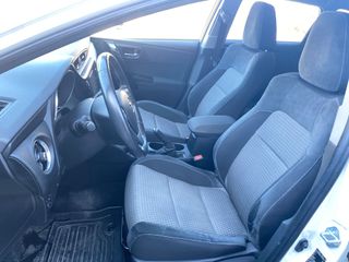 Toyota Auris Feel Híbrido. Total garantía!