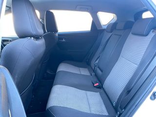 Toyota Auris Feel Híbrido. Total garantía!