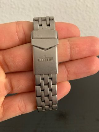 Reloj Lotus Plata y Blanco