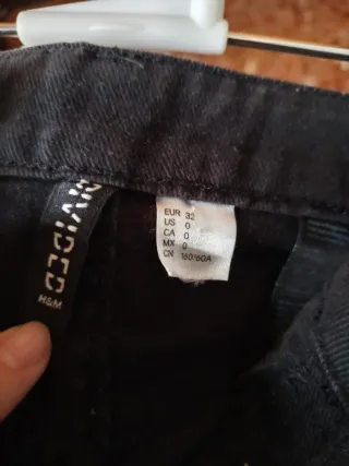 Pantalón corto vaquero negro