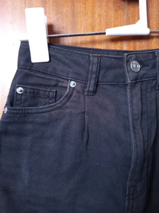 Pantalón corto vaquero negro