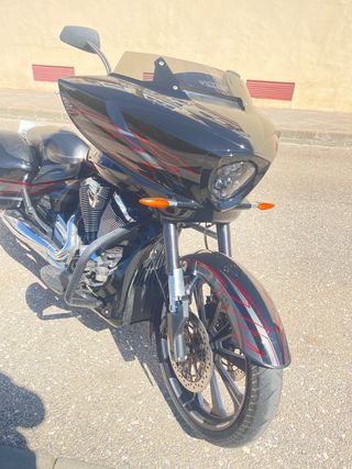 Victory Magnum 2015 Negra 30.000 km