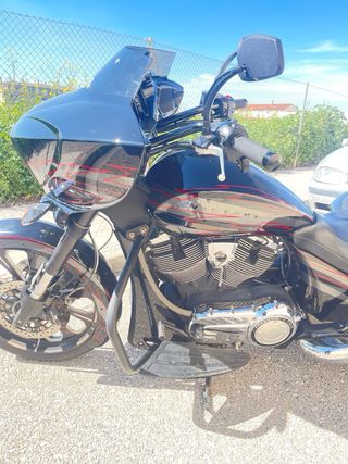 Victory Magnum 2015 Negra 30.000 km